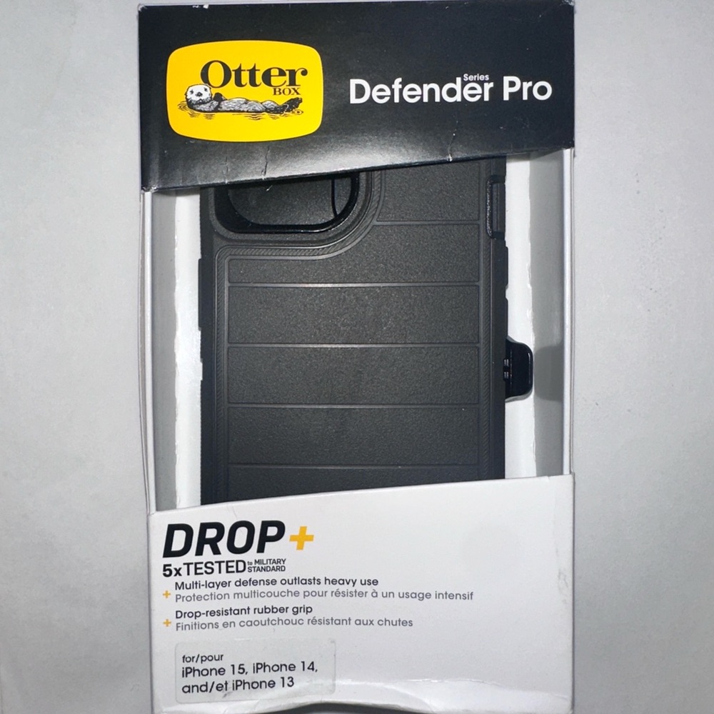 OtterBox Defender Pro Series Rugged Black Case